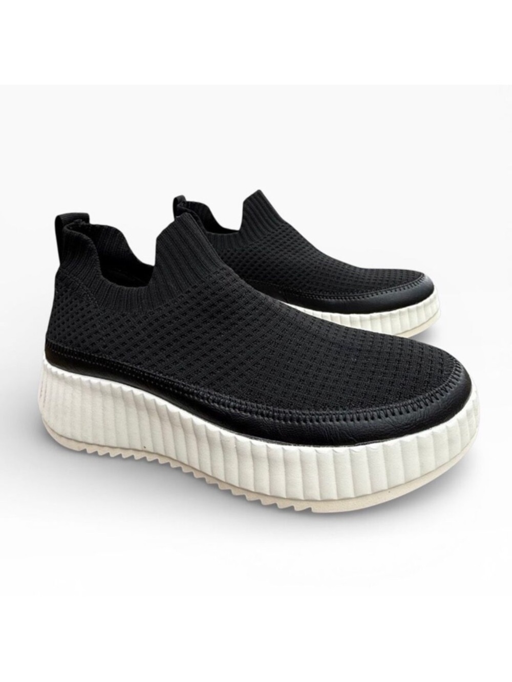 Dr. Scholl's Time Off Slip on Women's Sneakers Black size 9